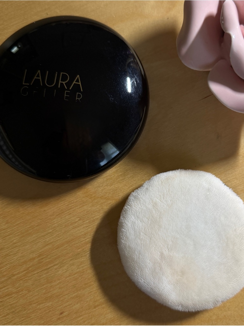 Laura Geller Double Take Baked Foundation Powder- FAIR - Picture 2 of 4